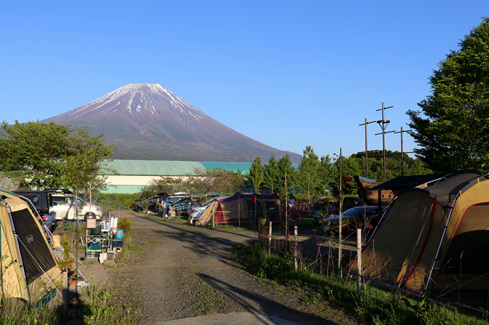富士山が見えるアーバンキャンピング朝霧宝山
