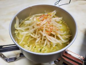 キャンプ飯に最適な袋麺のアレンジ食材はこちら