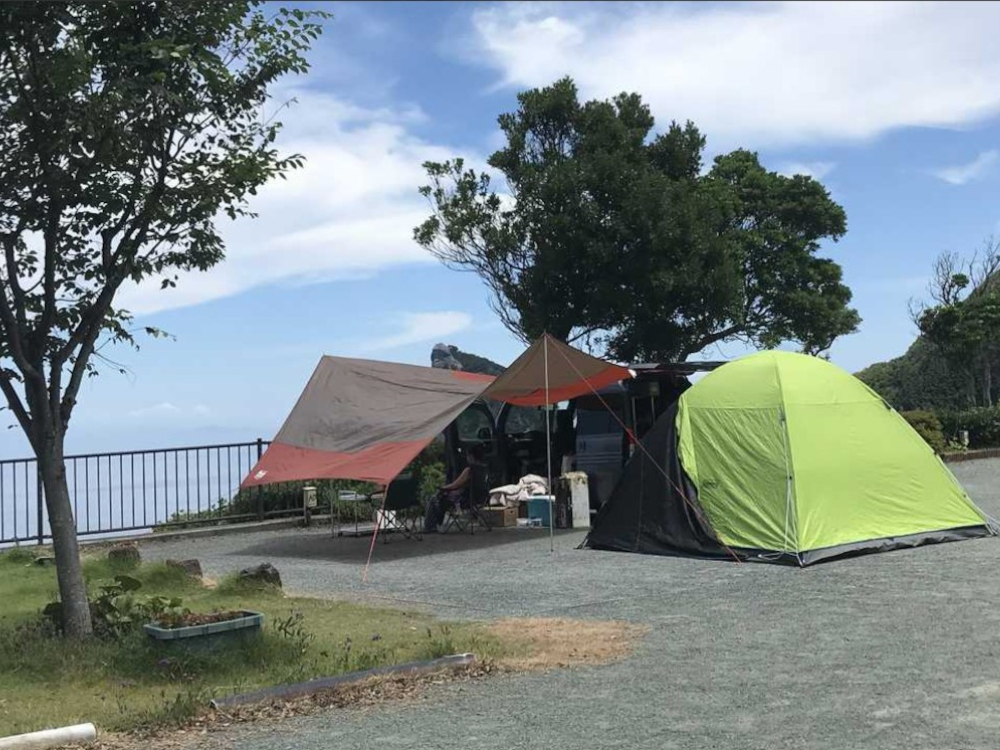 雲見 夕陽と潮騒の岬オートキャンプ場